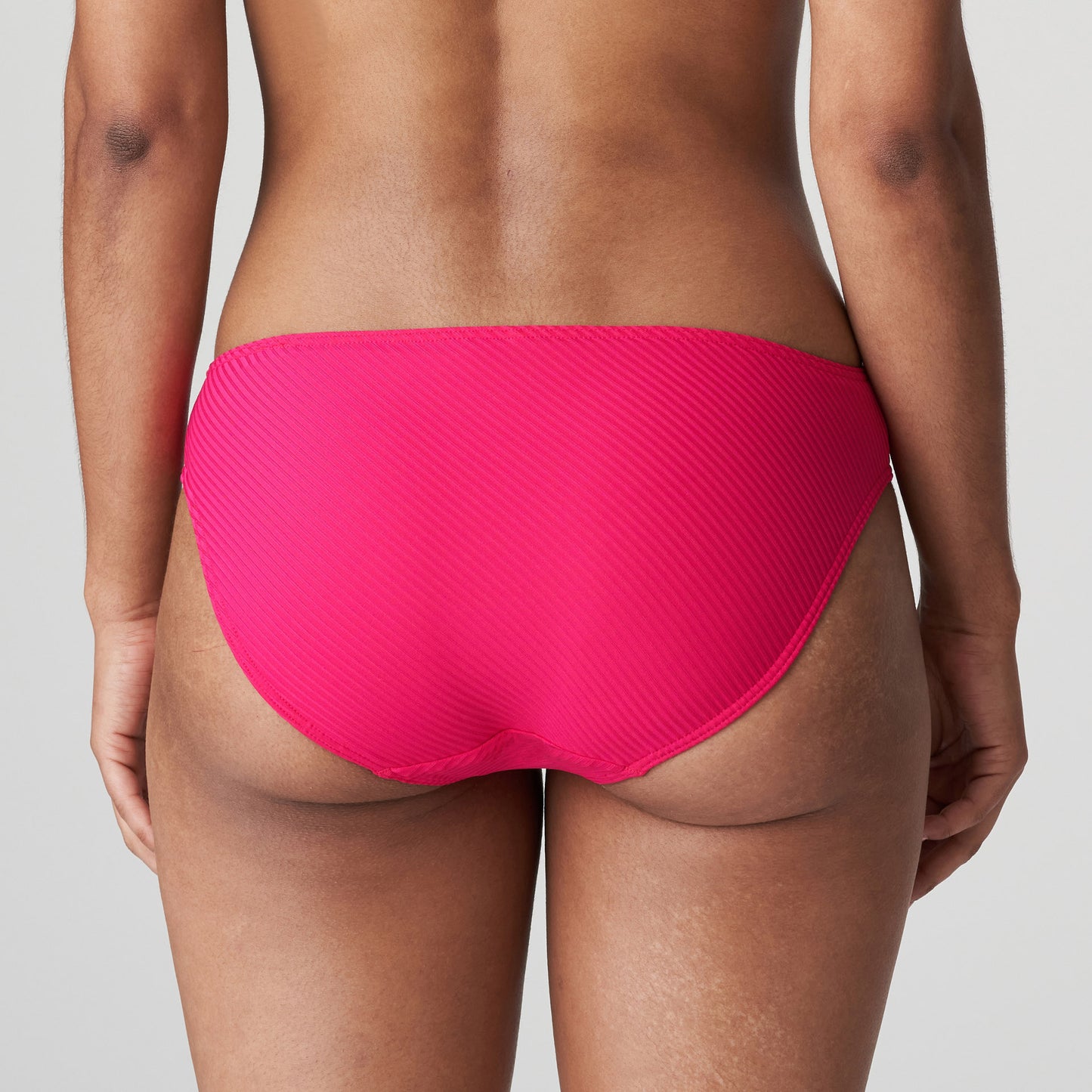 SAHARA 4006351 FRE FRE