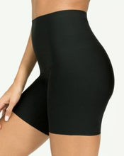 Afbeelding in Gallery-weergave laden, Spanx Corrigerende short lange pijp SP10005R black
